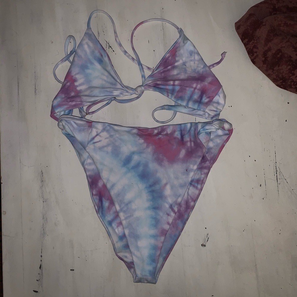 Bonnaroo print Skatie Bikini top and bottom both M